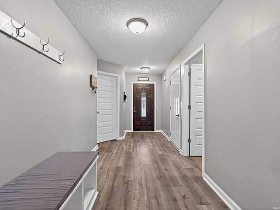 2nd image of 2825 Briar Bush Ln