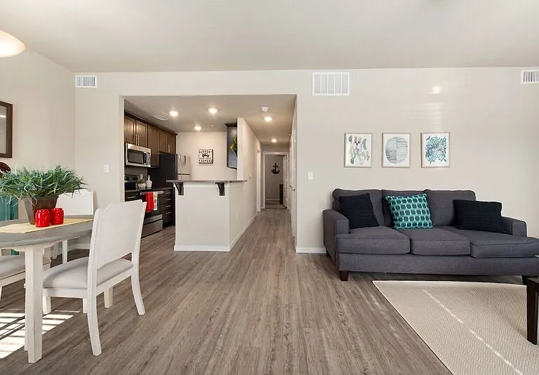 K-Ten Place Apartments — Photo 34