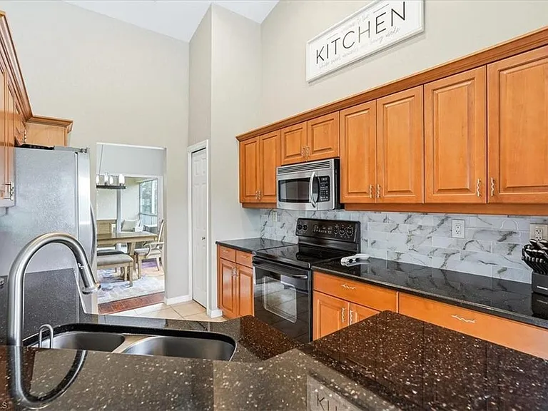 5615 Sherborn Dr #201 — Photo 6