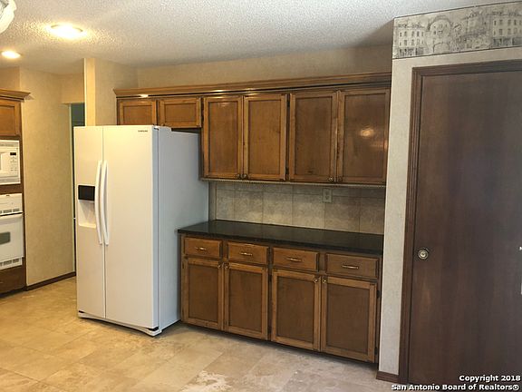 5th image of 11714 Pepper Tree St