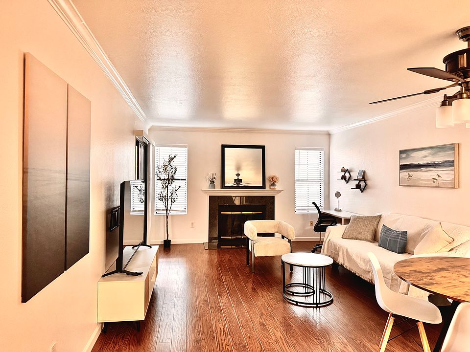 1st image of 12035 Alta Carmel Ct Unit 214