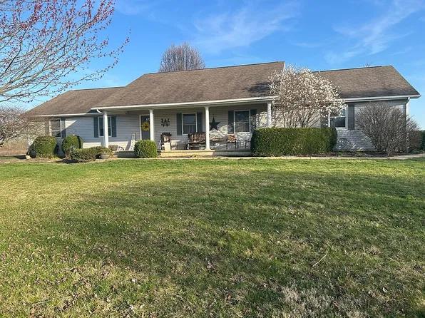 613 Brown Rd, Wilmington, OH 45177