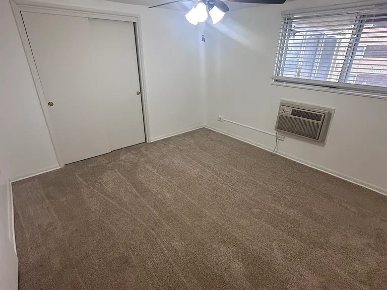 7930 W 95th St #2E — Photo 4
