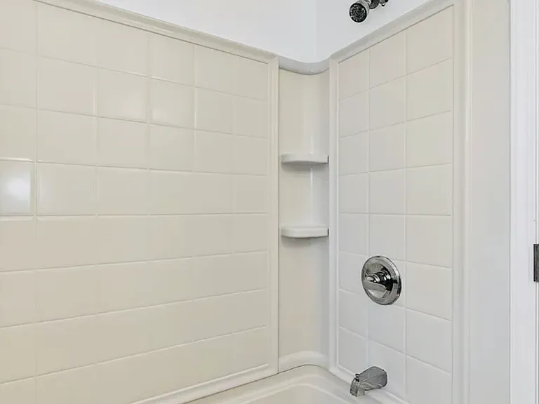 30 Commodore St #B — Photo 16