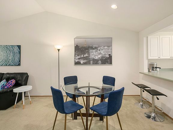 4th image of 23321 Cedar Way APT J302