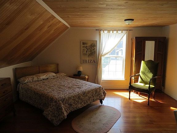 upstairs master 