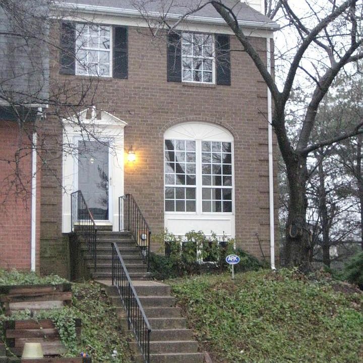Exterior (Front)