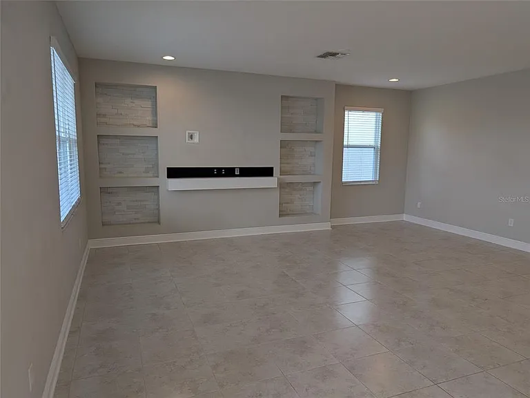 7545 Pool Compass Loop — Photo 9
