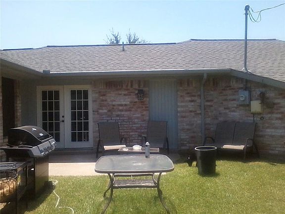 2nd image of 2501 Newton Cir W