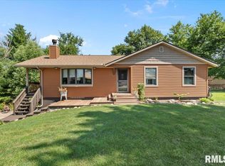 129 Glenview Dr, Sherrard, IL 61281