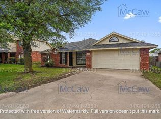 304 Ridge Hollow Trl, Venus, TX 76084