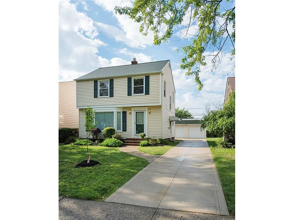 10609 Elmwood Ave photo 1