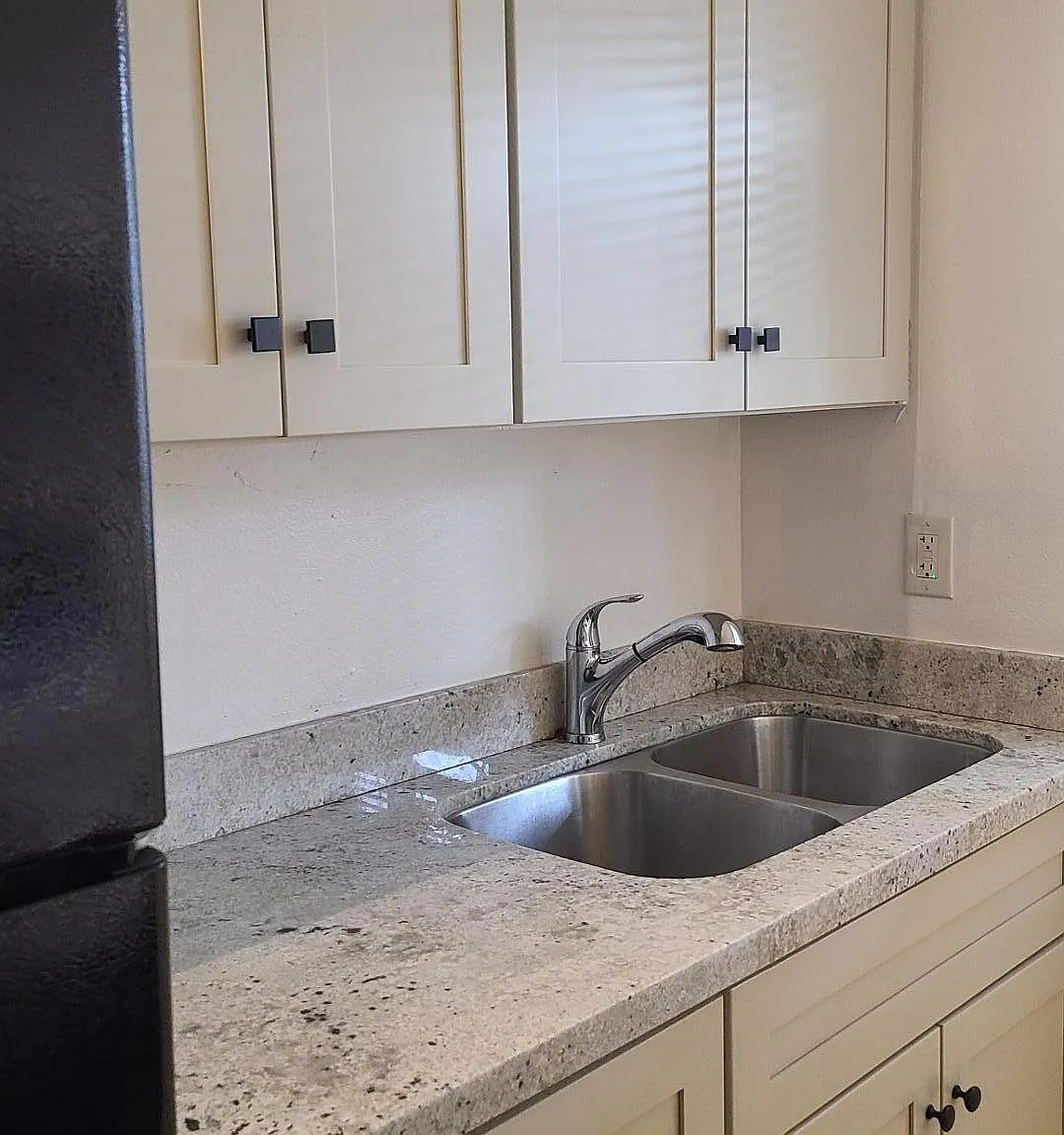 1 bed, 1.0 bath, 5674 sqft, $750 — Photo 2