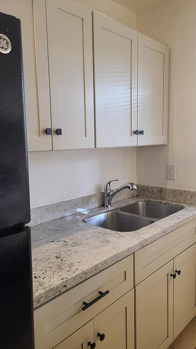 Building Photo - 1345 E Campbell Ave #5