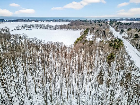 4th image of 7107 W Webster Rd