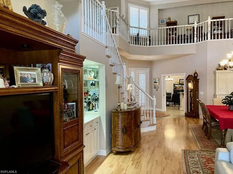 25259 Galashields Cir — Photo 4