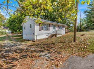 709 Walnut St W, Dickson, TN 37055