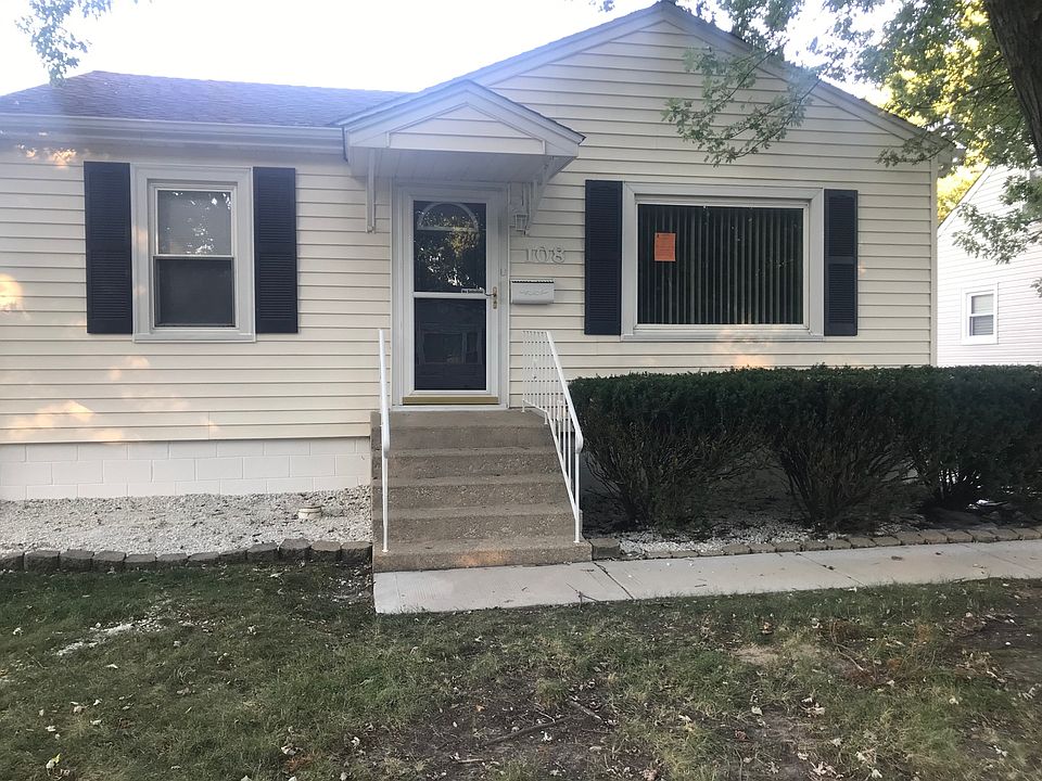 1st image of 108 S Tetrault Ave