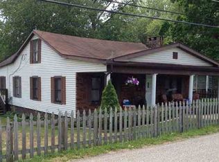 4830 Roberson Rd, Ashland, KY 41102