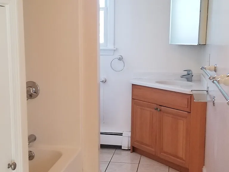 14 Forest Ave #2 — Photo 9