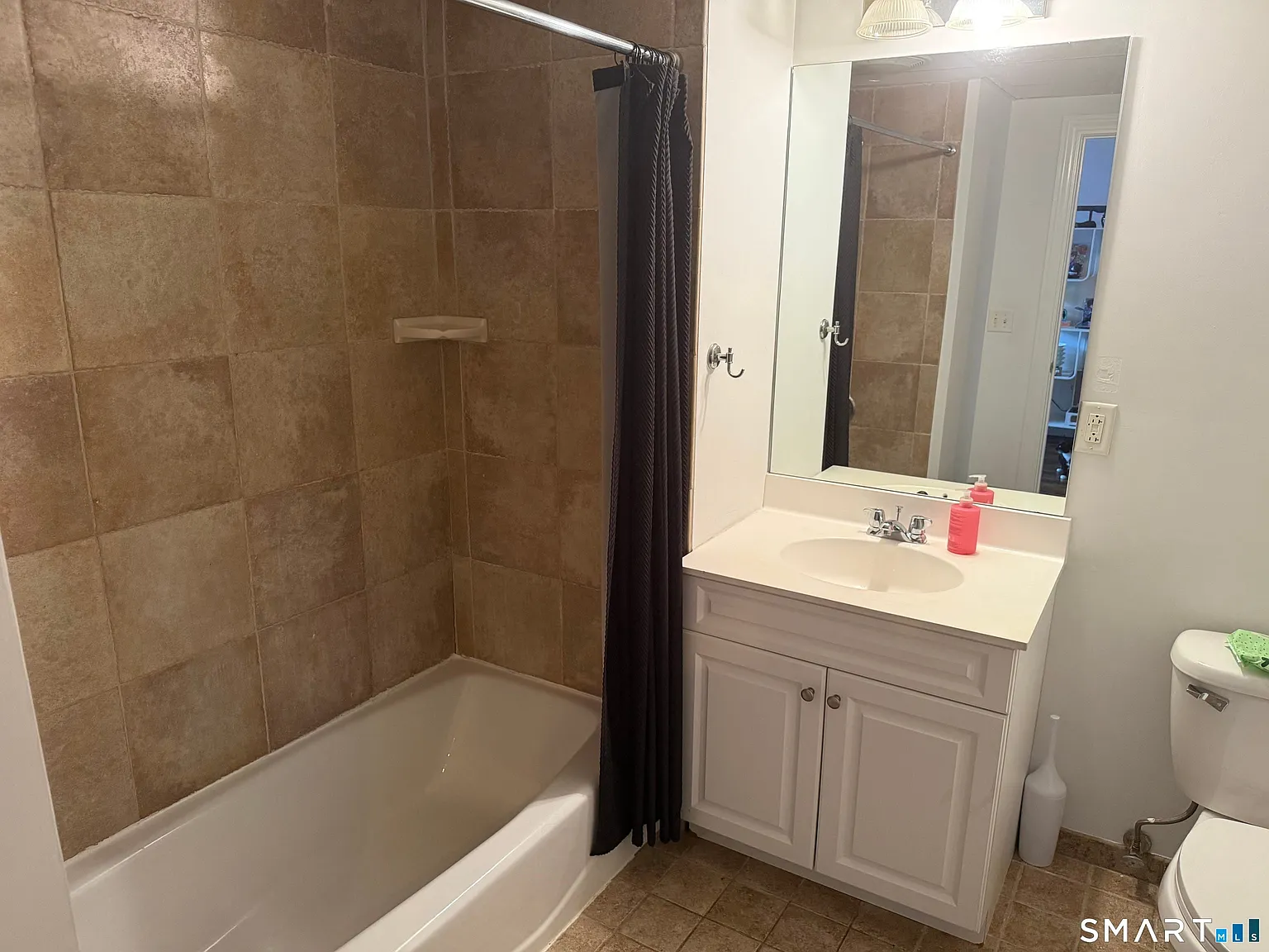 2 bed, 2.0 bath, 1050 sqft, $2,550 — Photo 3