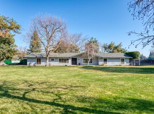 6650 N Locan Ave, Clovis, CA 93619