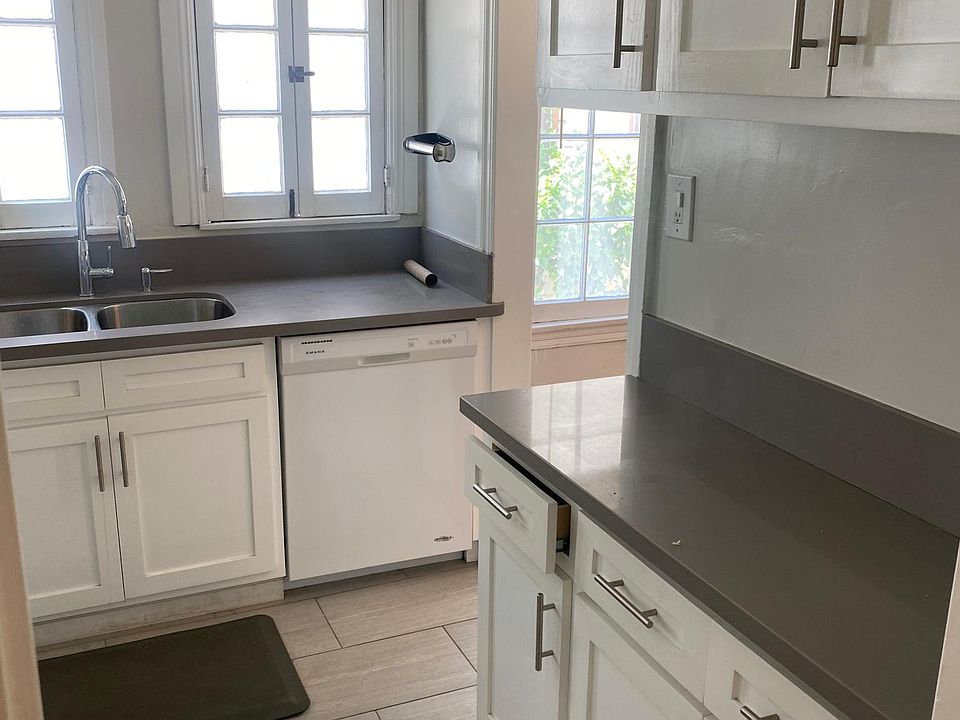 New Kitchen With Dishwasher