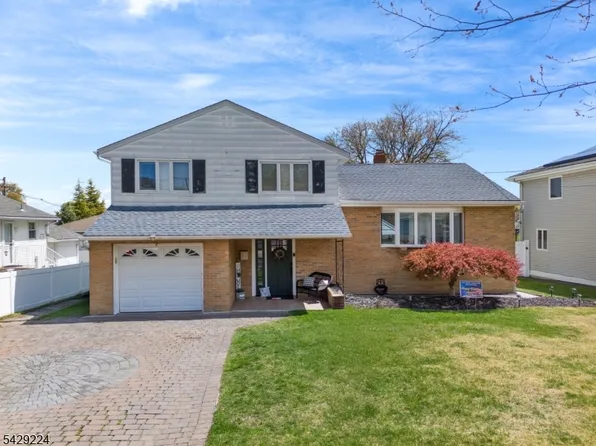 11 Barbara Dr, Clifton City, NJ 07013