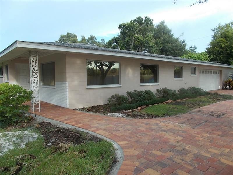 1st image of 1203 Greenview Dr