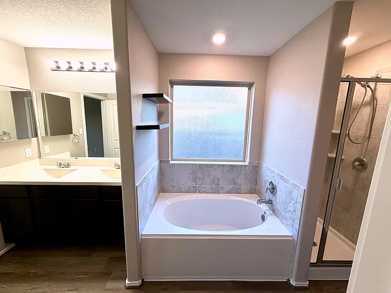 601 Sassafras St — Photo 5