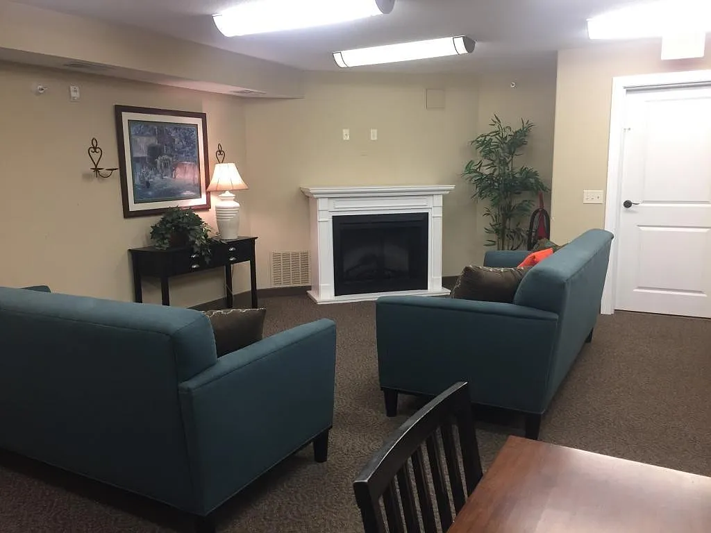 Courtwood Village I — Photo 3
