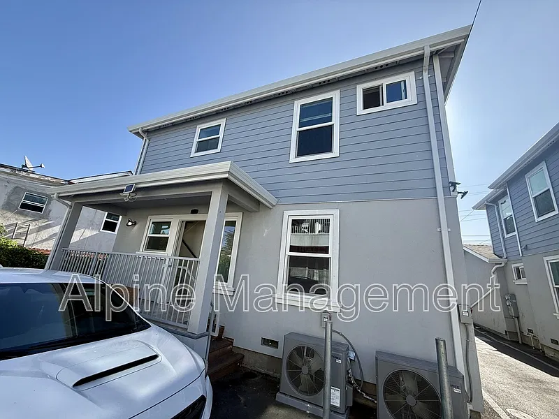3 bed, 2.0 bath, $3,045 — Photo 1