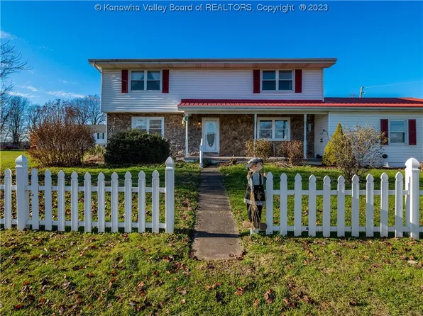 60 S Azalea Dr, Millwood, WV 25262