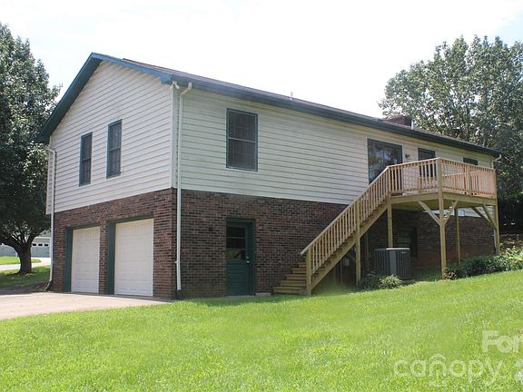 4th image of 205 Inglewood Dr