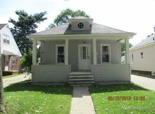 147 Moross St, Mount Clemens, MI 48043