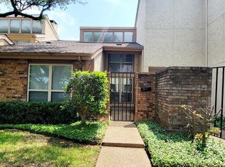 12752 Burninglog Ln, Dallas, TX 75243