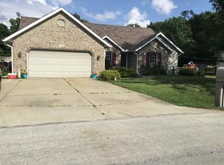 252 Westfield Ln, West Terre Haute, IN 47885