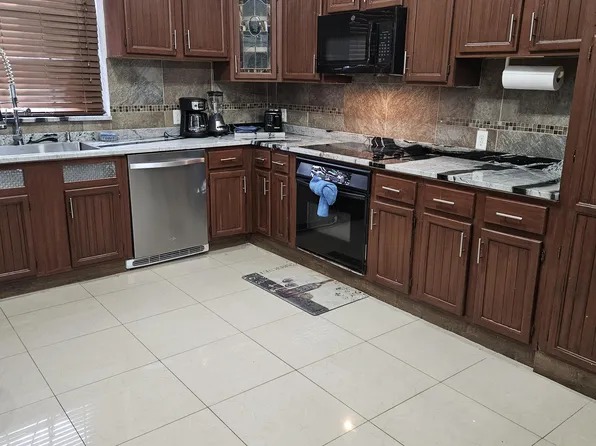 11334 81st Ct N, West Palm Beach, FL 33412