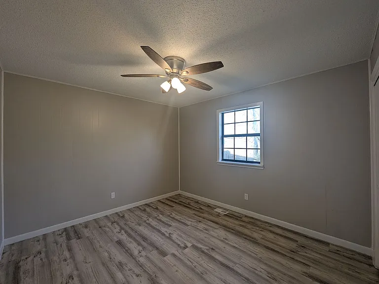 2325 Byers St — Photo 13