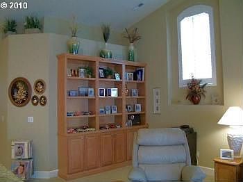 4th image of 2307 NE 125th Way