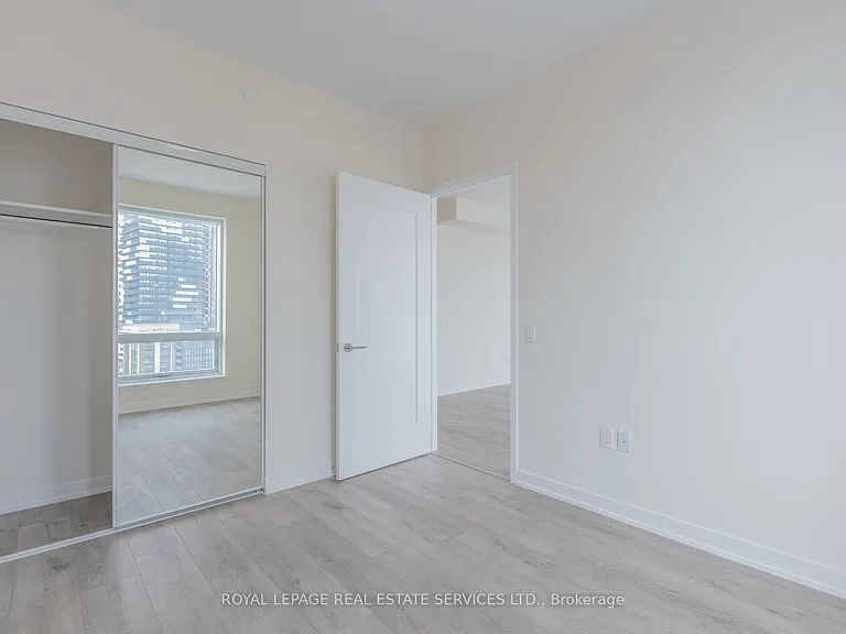 28 Freeland St #1307 — Photo 19