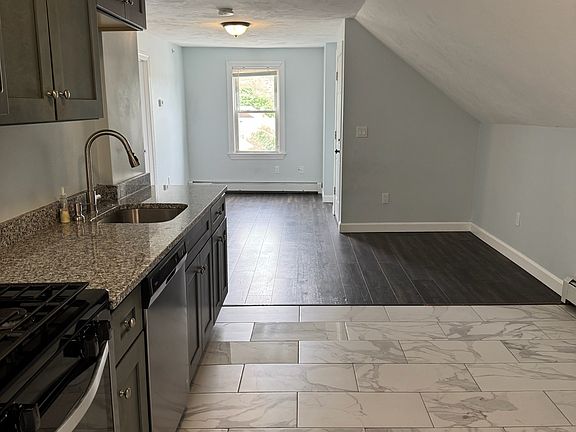 4th image of 155 Boston St #3