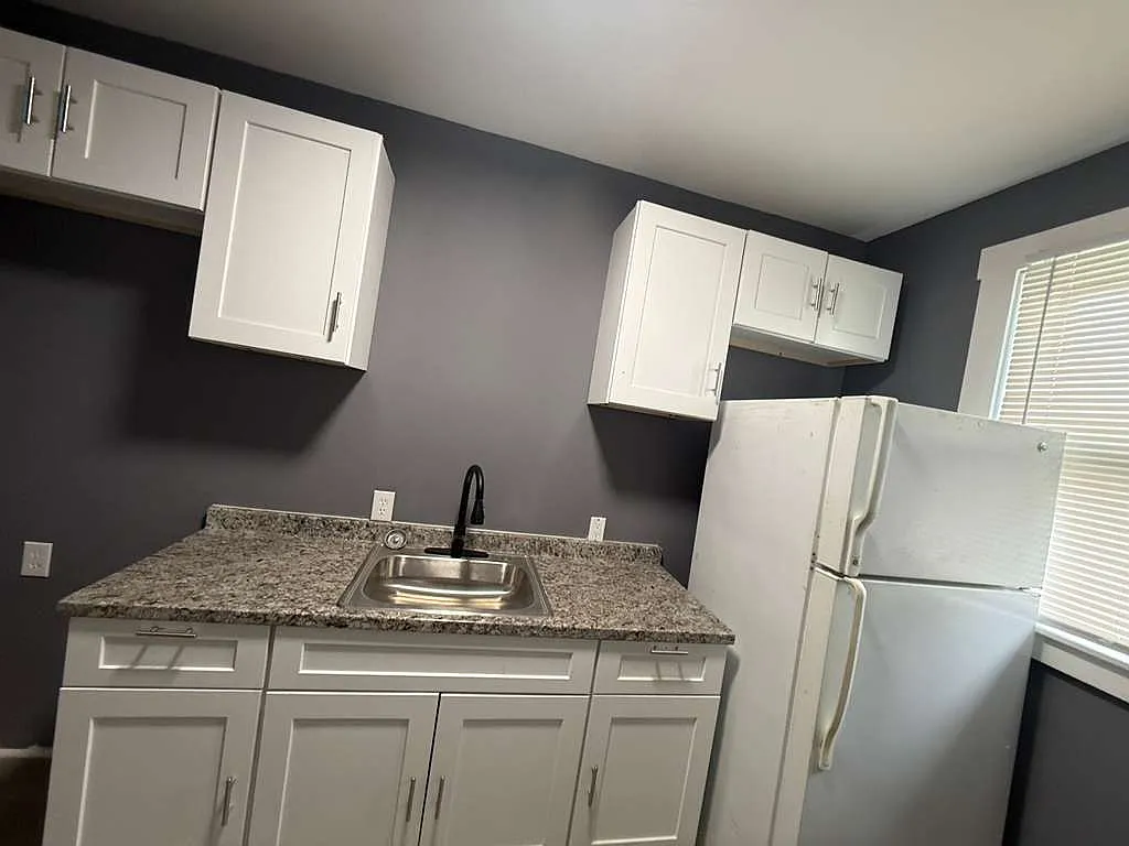 Building Photo - 2676 Sturtevant St #3