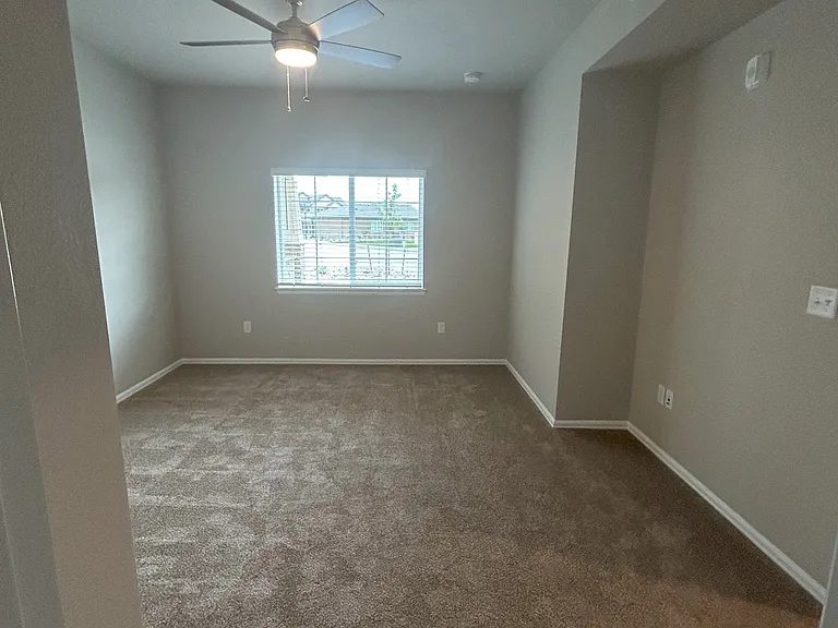 Pelican Bluff Apartments — Photo 49