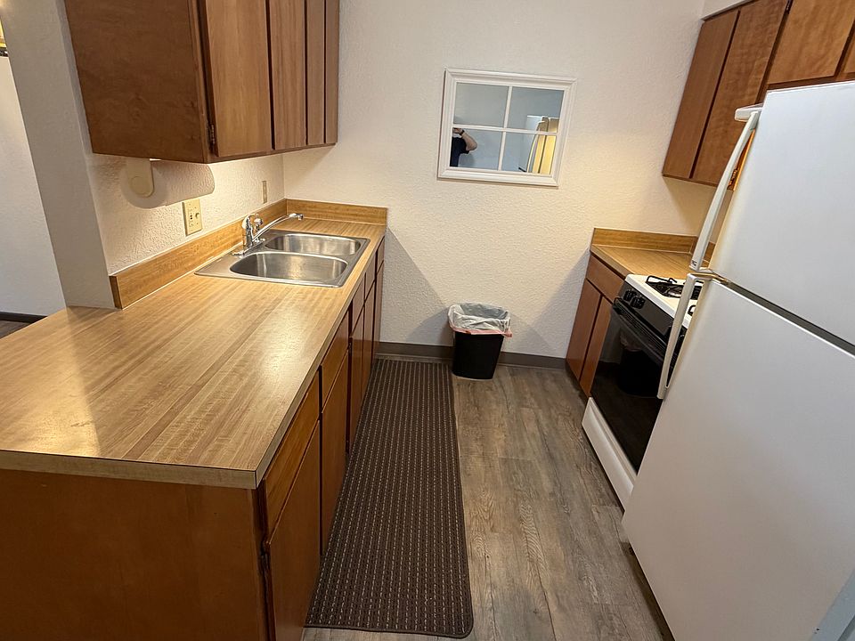 1st image of 1006 W 30th Ave APT 3