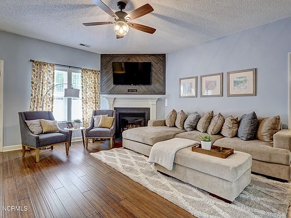 3rd image of 7105 Kinsella Ct