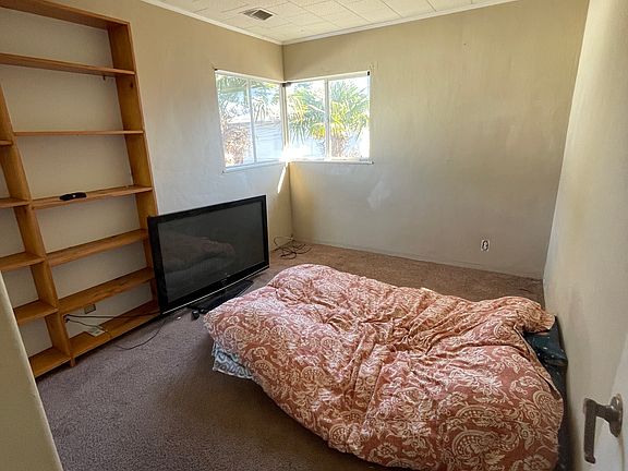 3rd image of 108 Buena Vista Ave
