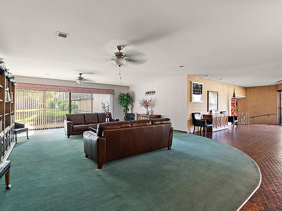 4th image of 5840 W 104th St APT 311