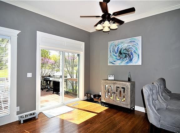 5th image of 601 NE Saint Andrews Cir