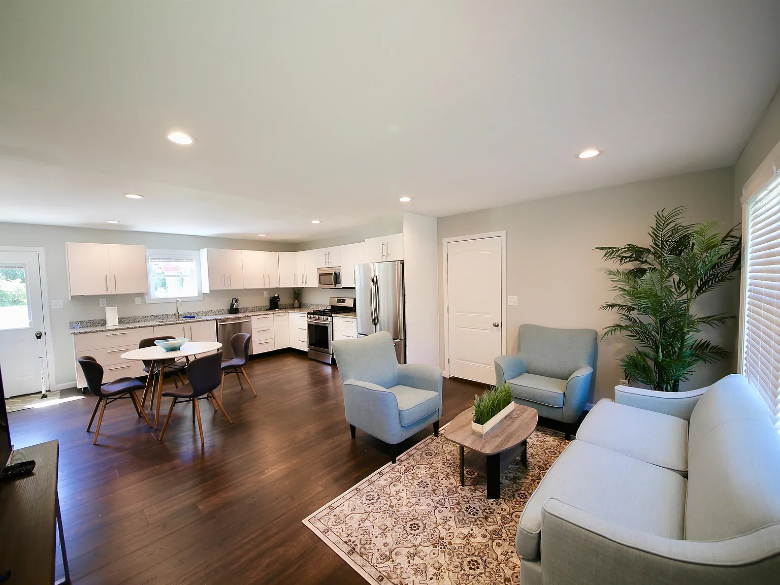 502 West Skyline Drive - 1 — Photo 2